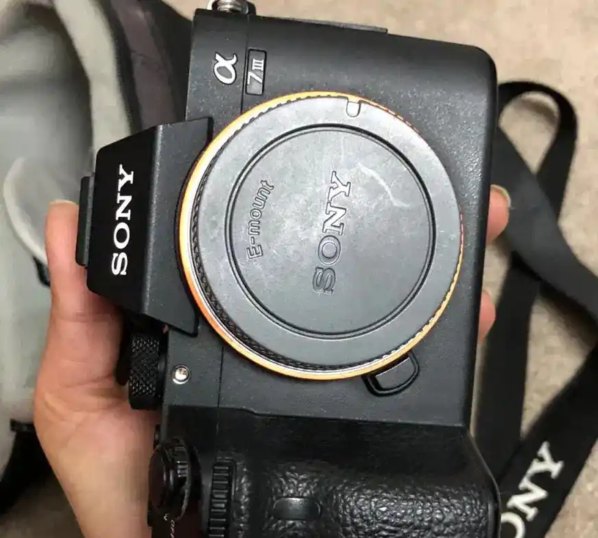 دوربین سونی a7 iii با لنز سیگما 24-70 f2.8 دست دو