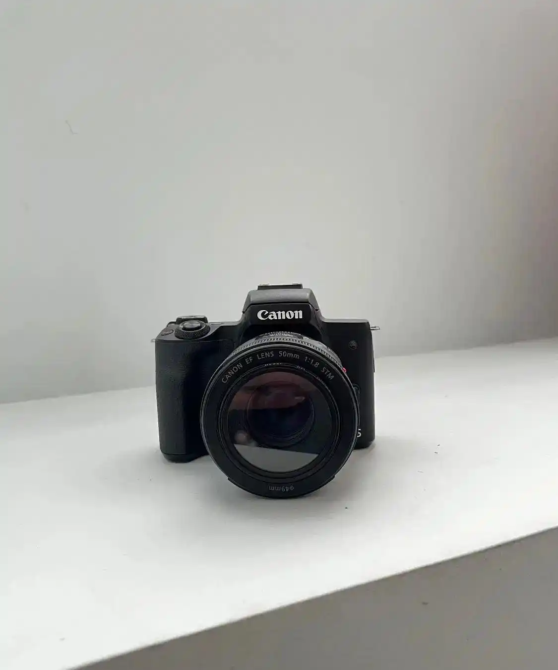 دوربین canon m50ii دست دو