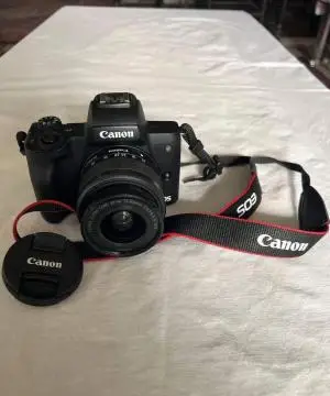 Canon m50+18-150mm دست دوم
