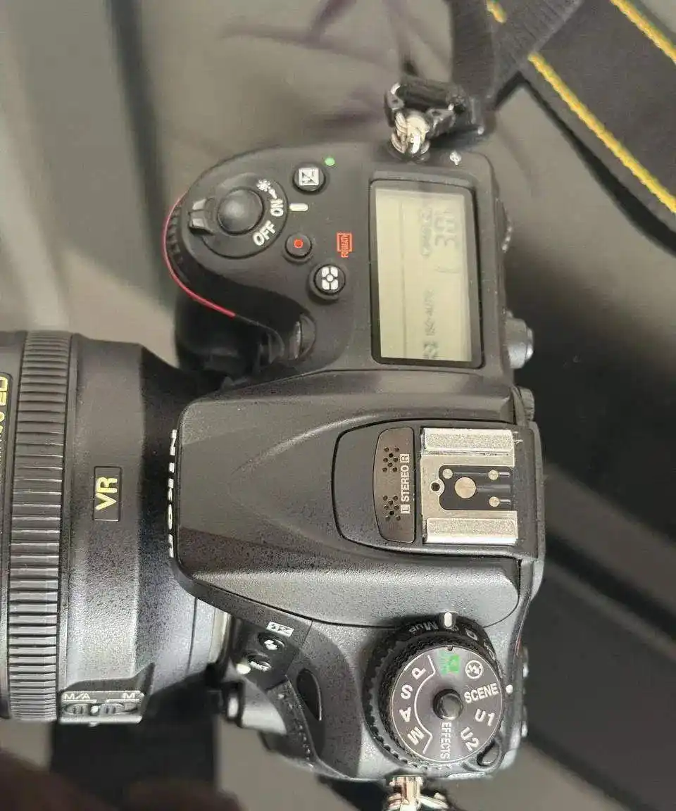 دوربین نیکون مدل D7200 به همراه لنز نیکون 24-120mm دست دو
