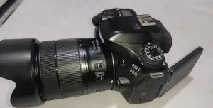 دوربین عکاسی نیکون به همراه لنز 18/200VR دست دوم