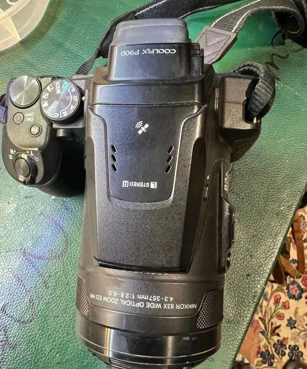 دوربین نیکون دست دو