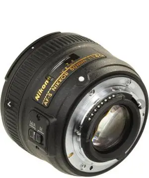 لنز نیکون 50mm f1.8 میلیمتر دست دوم