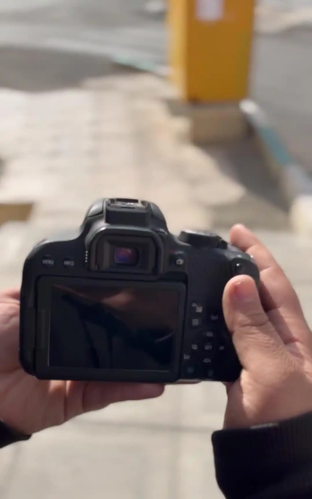 دوربین canon 800d دست دو