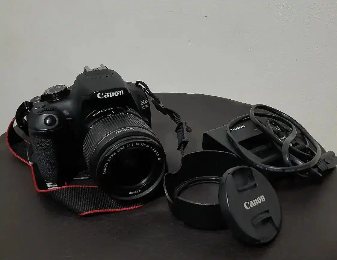 دوربین1200d کنون به همراه لنز 18.55 دست دو