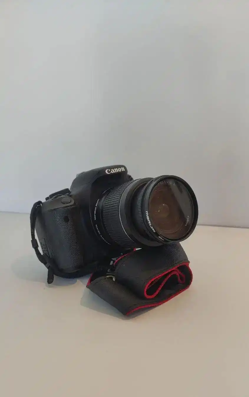 دوربین کنون canon 600d با لنز در حد نو دست دو