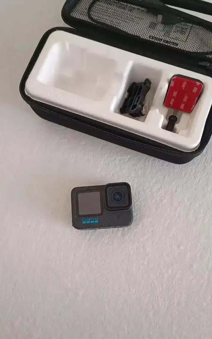 دوربین گوپرو مدل HERO12 Black دست دو