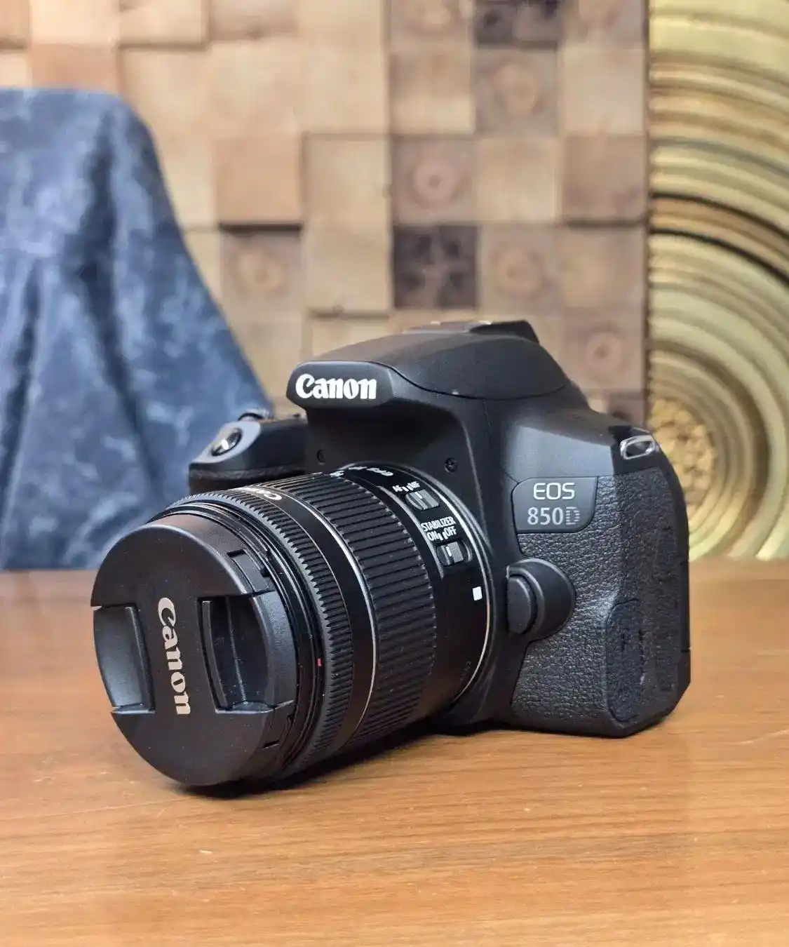 دوربین کانن EOS 850D دست دو