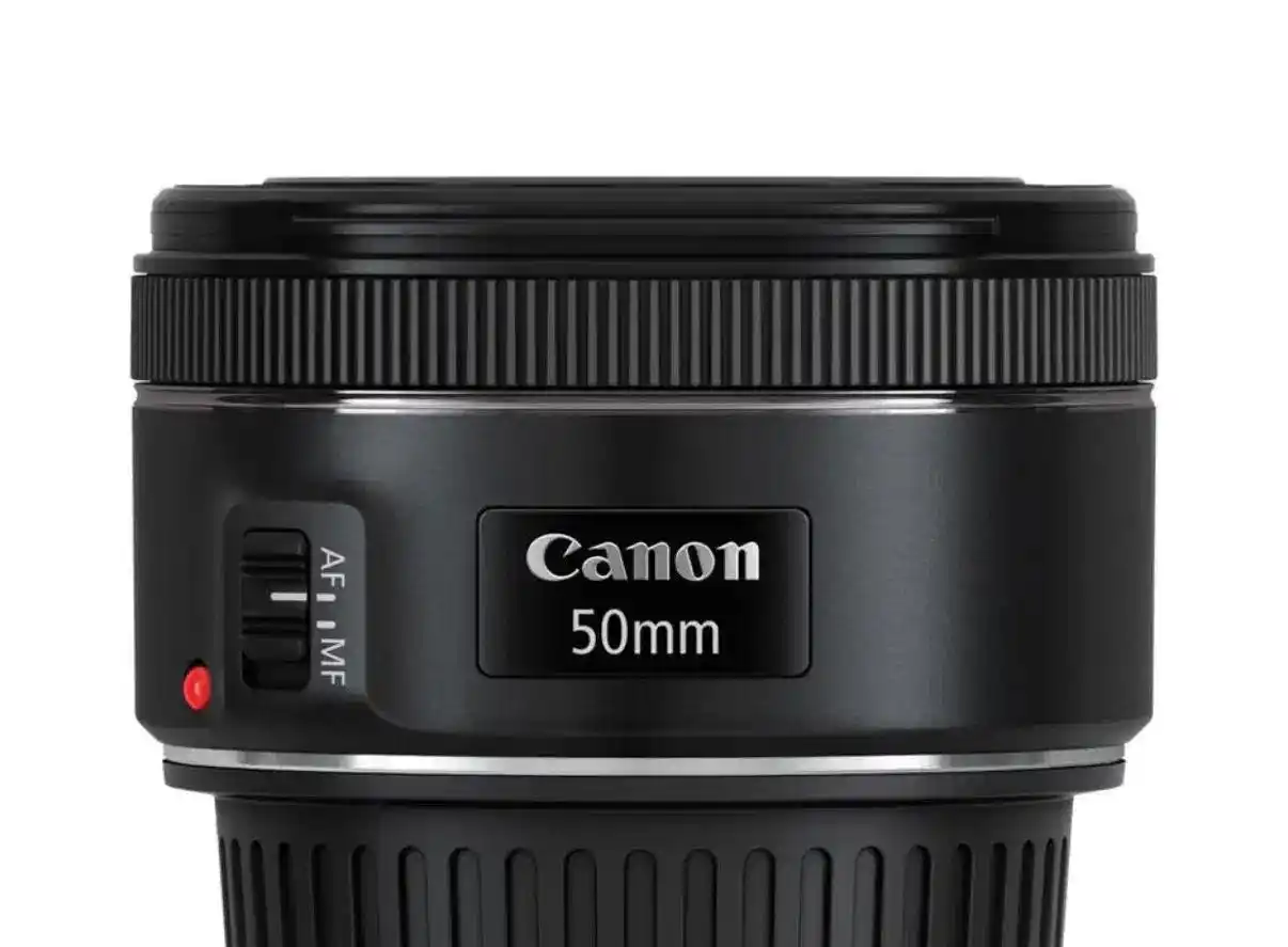 لنز 50mm f1.8 کانن دست دو