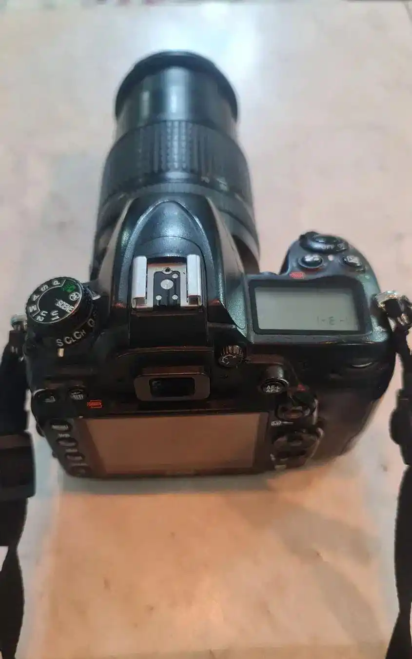 دوربین نیکون D7000 nikon با لنز 18/140 دست دو