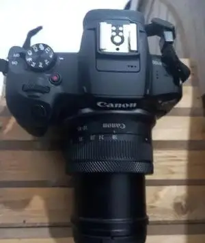 دوربین r100 canon درحد نو دست دوم