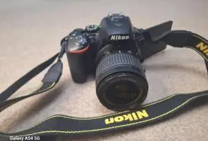 دوربین حرفه ای نیکونD5500 دست دوم