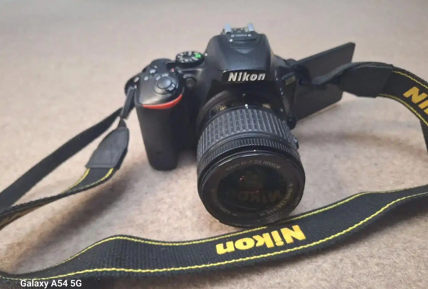 دوربین NIKON D5500 18-55 MM دست دو