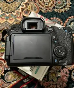 دوربین کنون 70d + لنز 18.135mm دست دوم