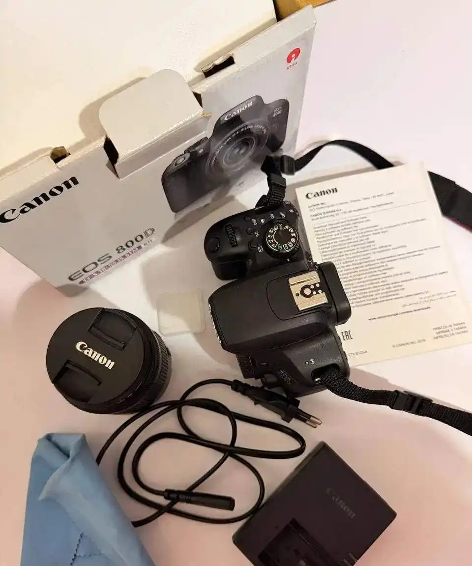 دوربین کنوون 800d دست دو