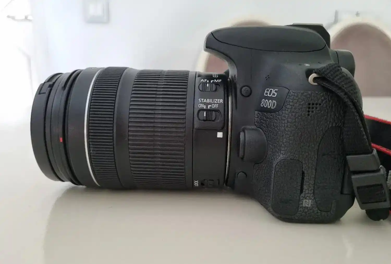 دوربین کنون 800d دست دو