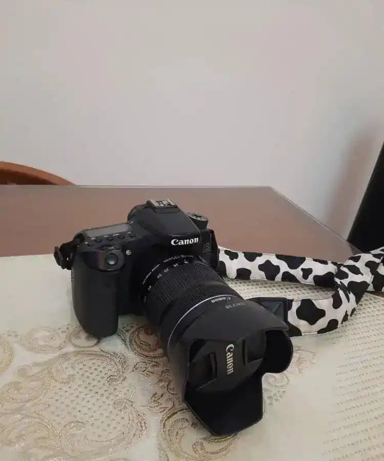 دوربین کنون 70d + لنز 18.135mm دست دو