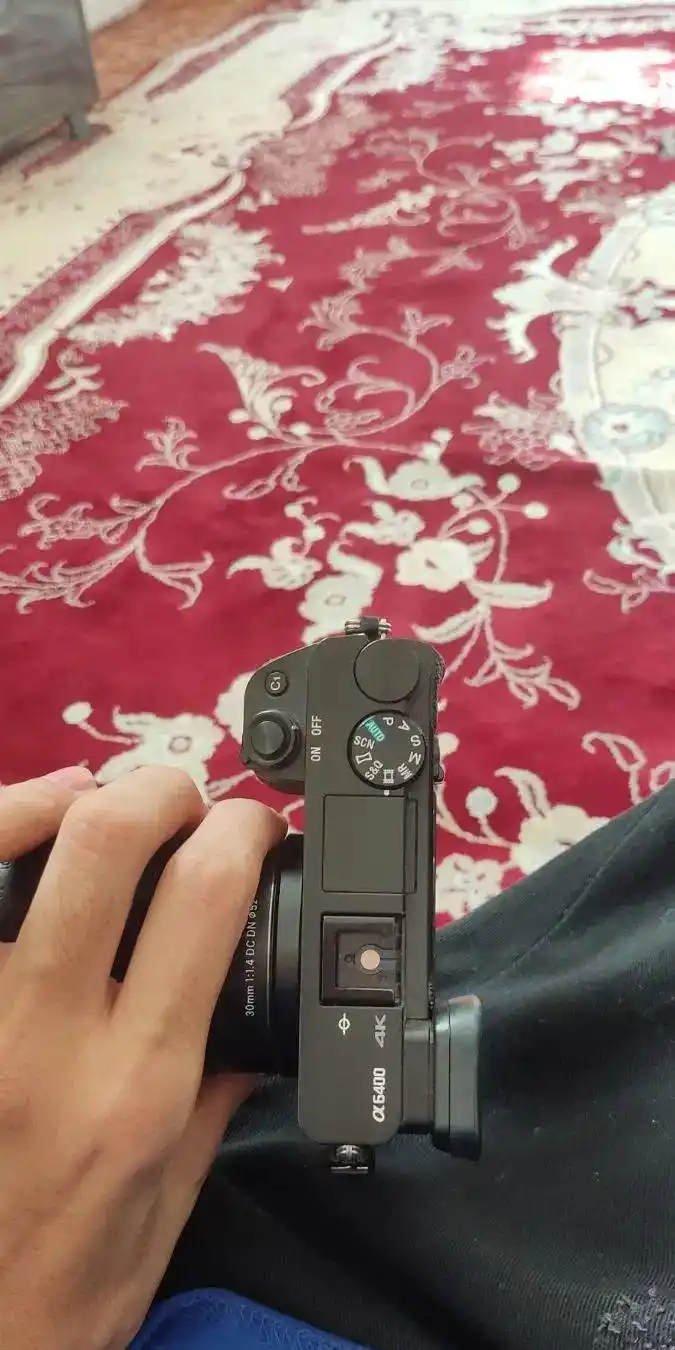 a6400 لنز 16.50 باطری اضافه شارژر دست دو