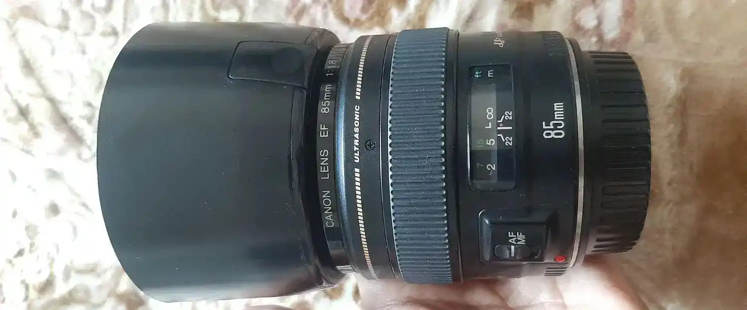 لنز۸۵mmکنون ۱/۸ دست دو