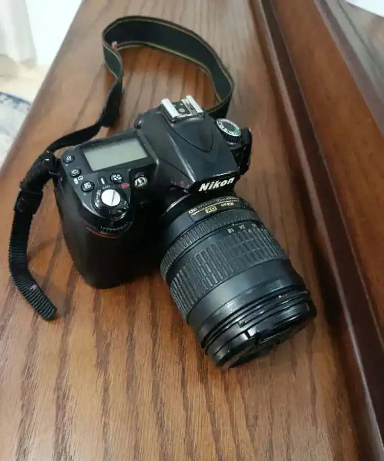 دوربین  نیکون D90 دست دو