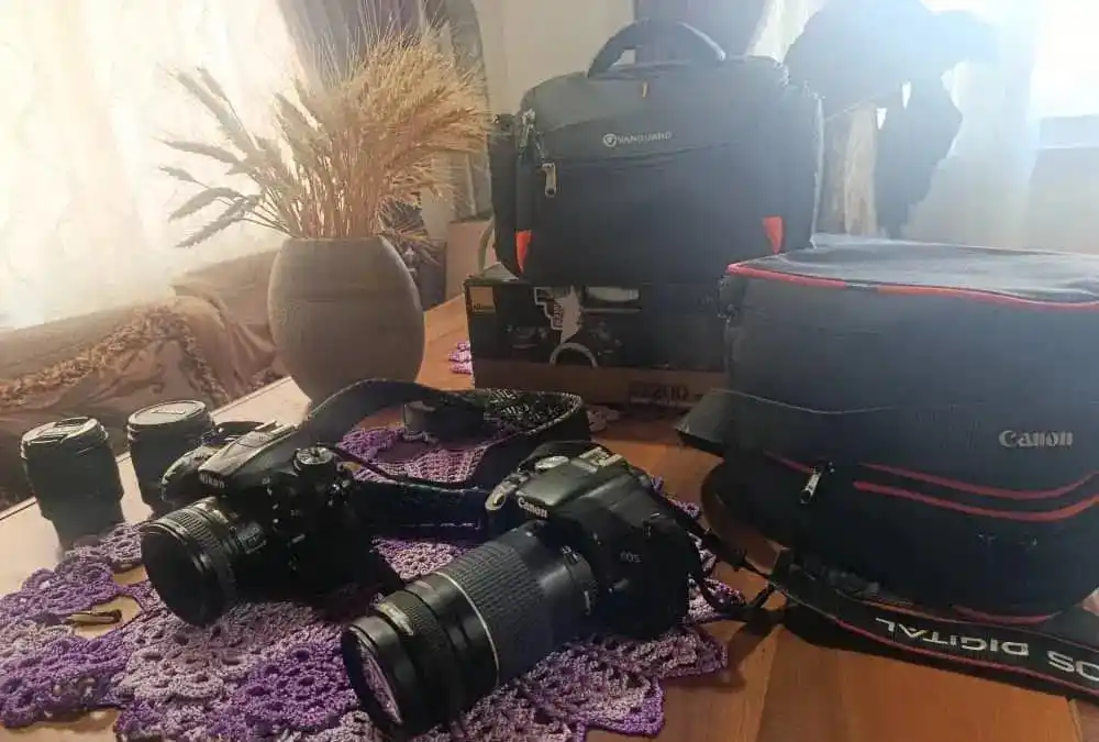 فروش دوربین Nikon D7200 1.8Fx و Cannon 500D دست دو