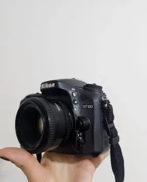 نیکون d7100 دست دوم