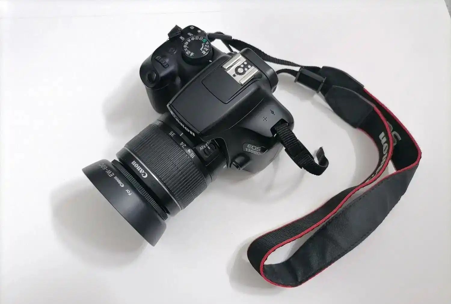 دوربین عکاسی canon 1300d دست دو