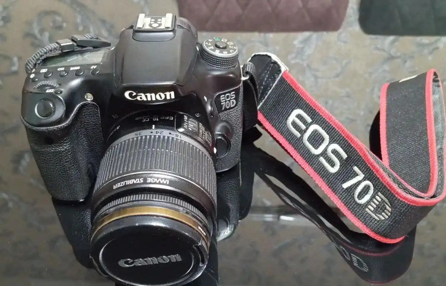 دوربین عکاسی کانن EOS 70D دست دو
