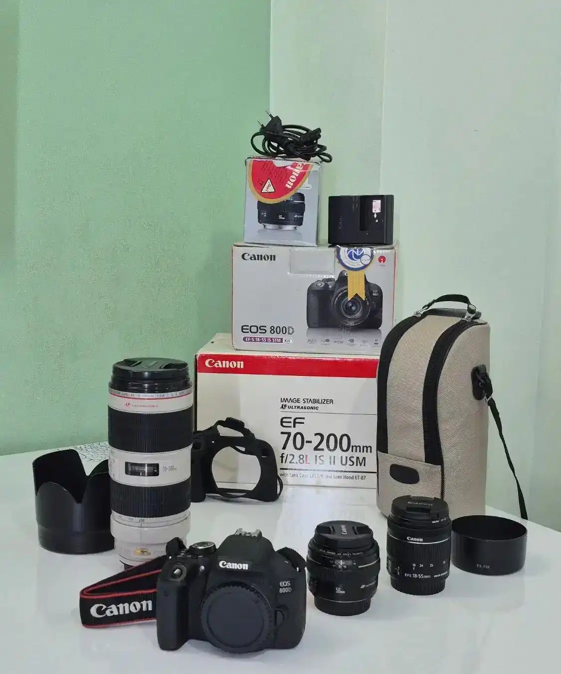 دوربین canon 800d 18-55 لنز 70-200 ii لنز 50 f1.4 دست دو