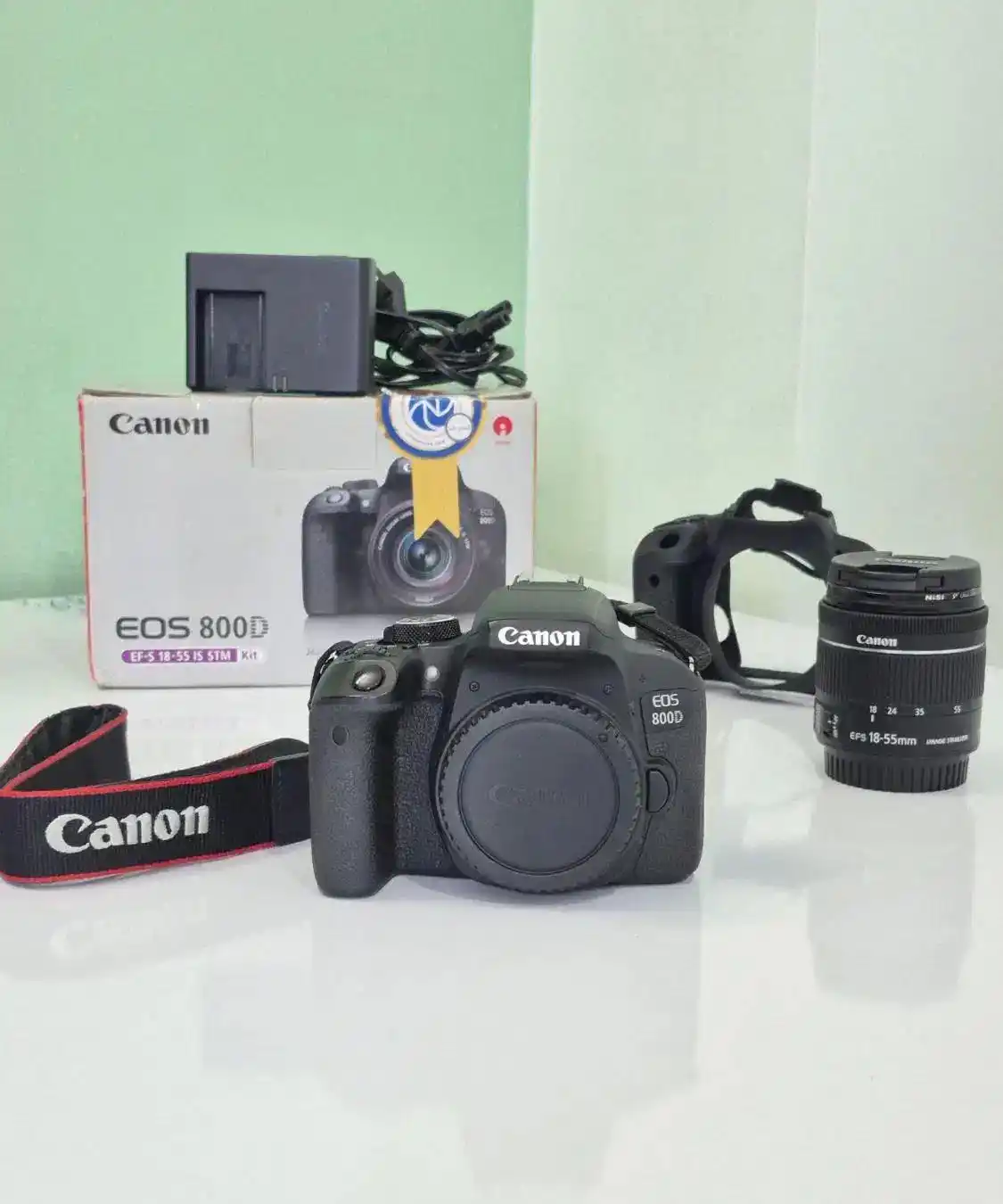 دوربین Canon 800d 18-55mm f/4-5.6 دست دو