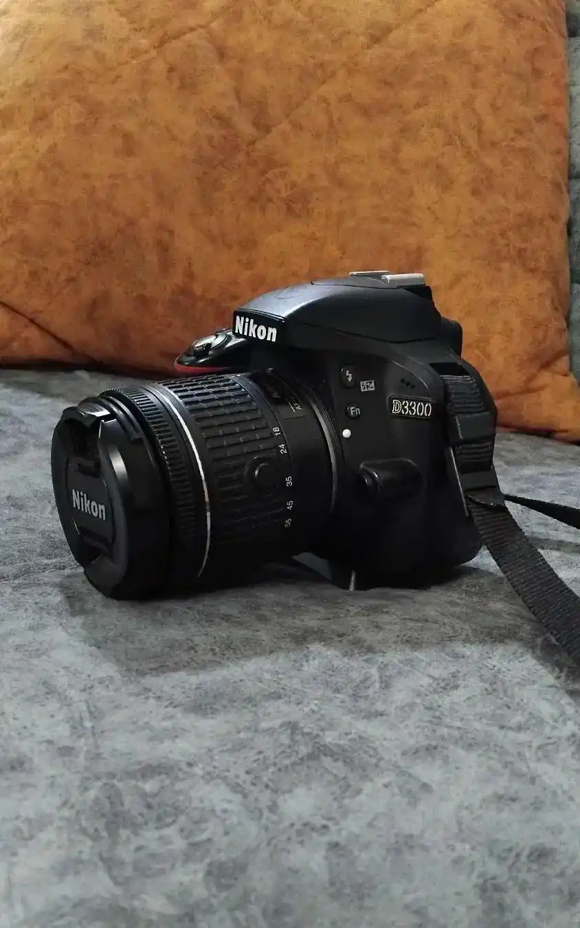 دوربین    NIKON 3300 DSLR دست دو