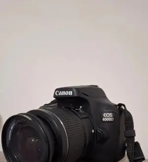 دوربین canon d4000 دست دوم