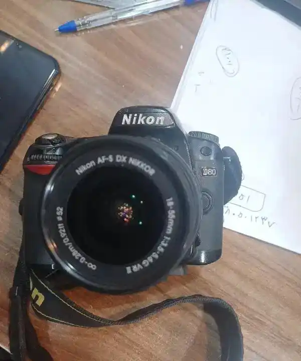 دوربین عکاسی نیکون D80 دست دو