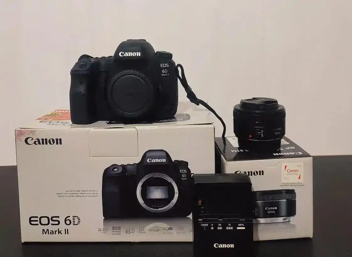 canon 6d mark2 دست دو