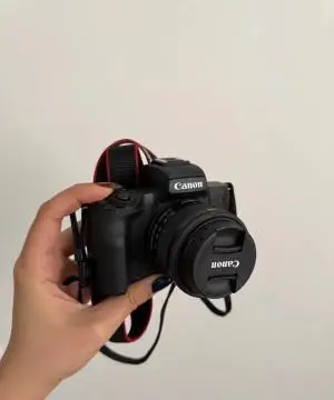 دوربین نیمه حرفه ای کانن | Canon M50+18-150mm دست دوم