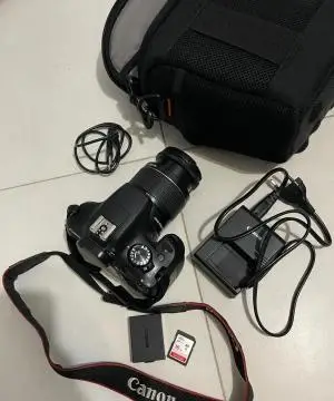 دوربین خونگی کانن ۱۳۰۰d با دو تا لنز دست دوم