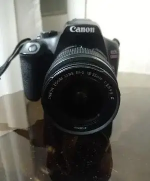 دوربین عکاسی canon1300d دست دوم