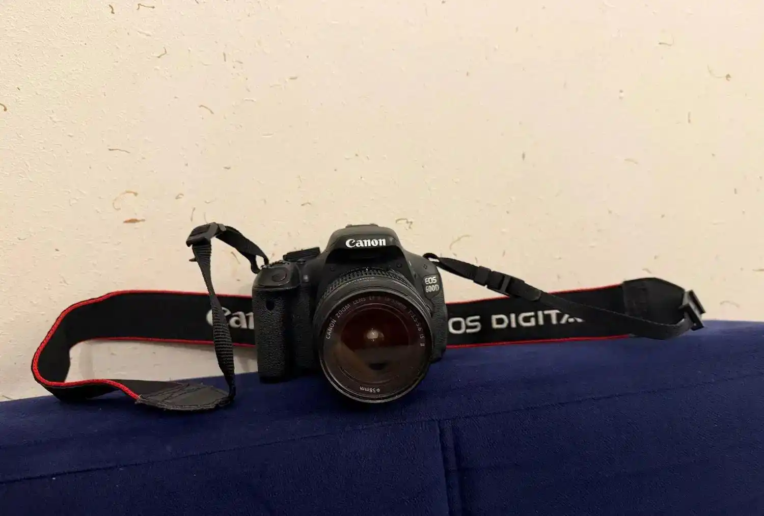 دوربین canon کانن EOS 600D نو دست دو