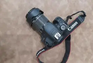 دوربین حرفه ای کانن 700d دست دوم