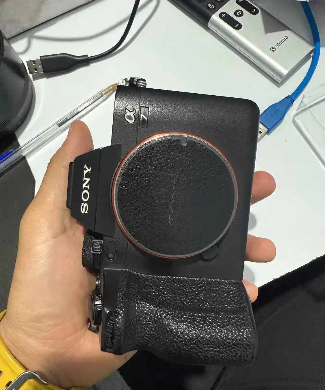 دوربین سونی الفا sony a7 iv دست دو