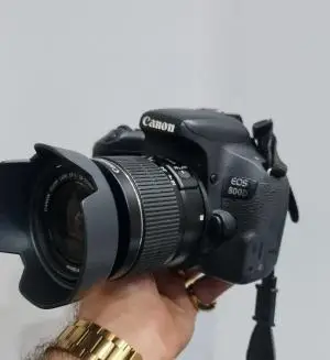 دوربین 800D دست دوم