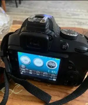 دوربین نیکون d3300 دست دوم