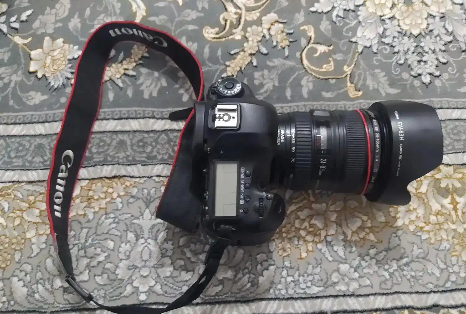 دوربین کنون 5d در حد نو دست دو