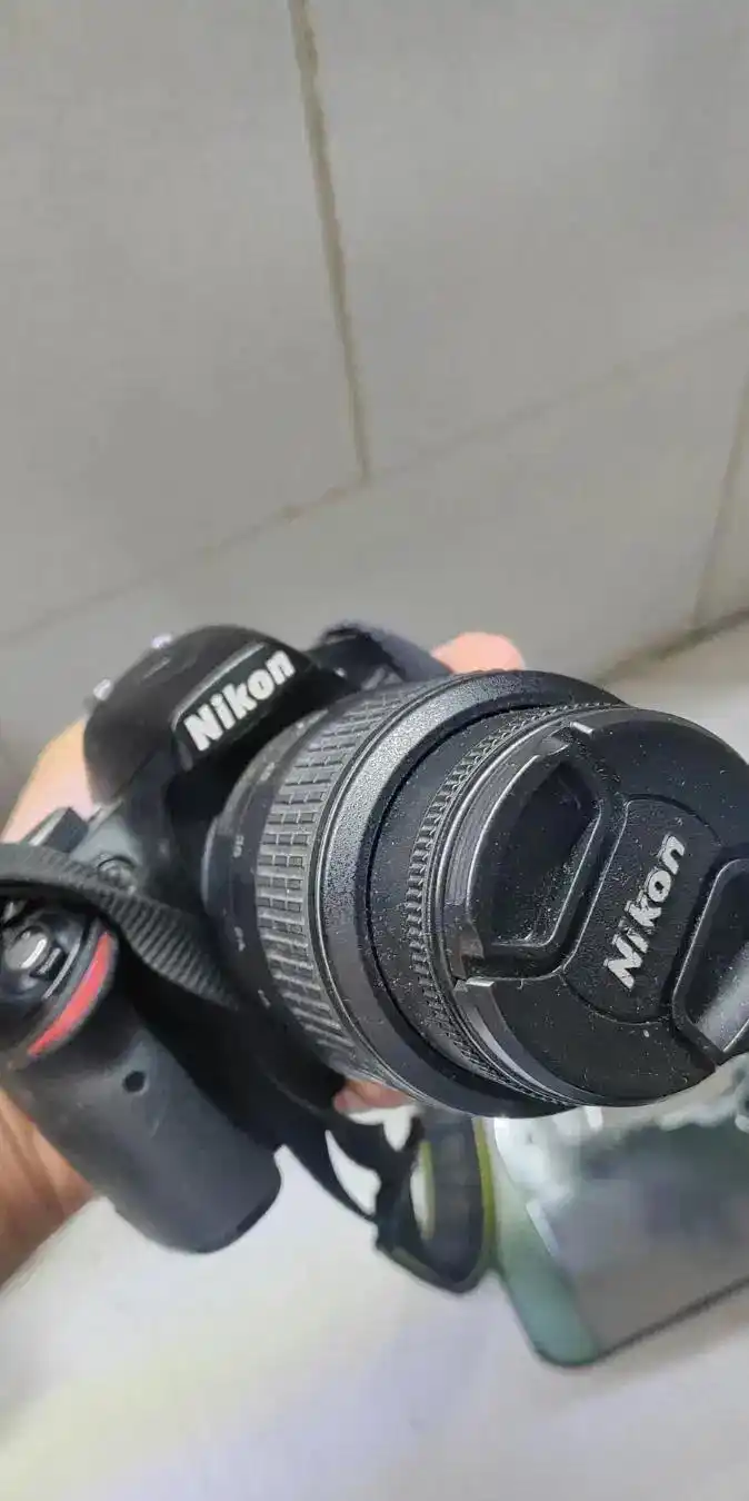 دوربین نیکون d3200 دست دو