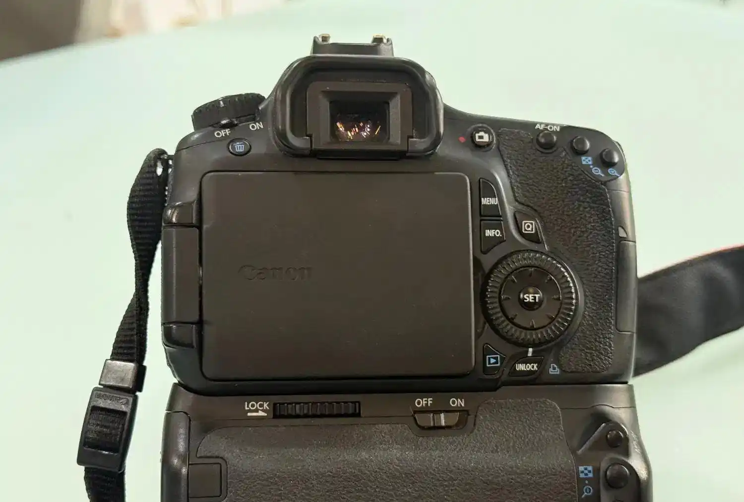 دوربین کنون 60d +گریپ دست دو