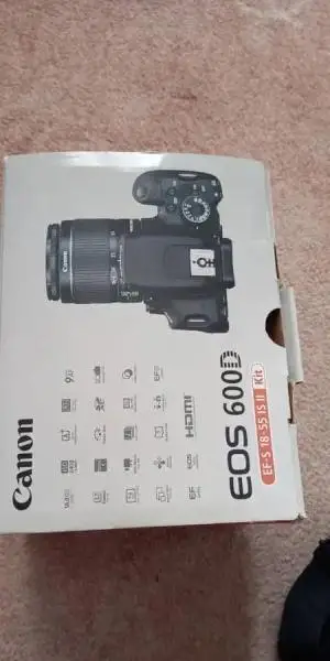 دوربین عکاسی canon مدل 1300D دست دوم