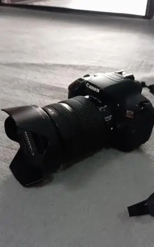 دوربین حرفه ای کانن 700d دست دوم