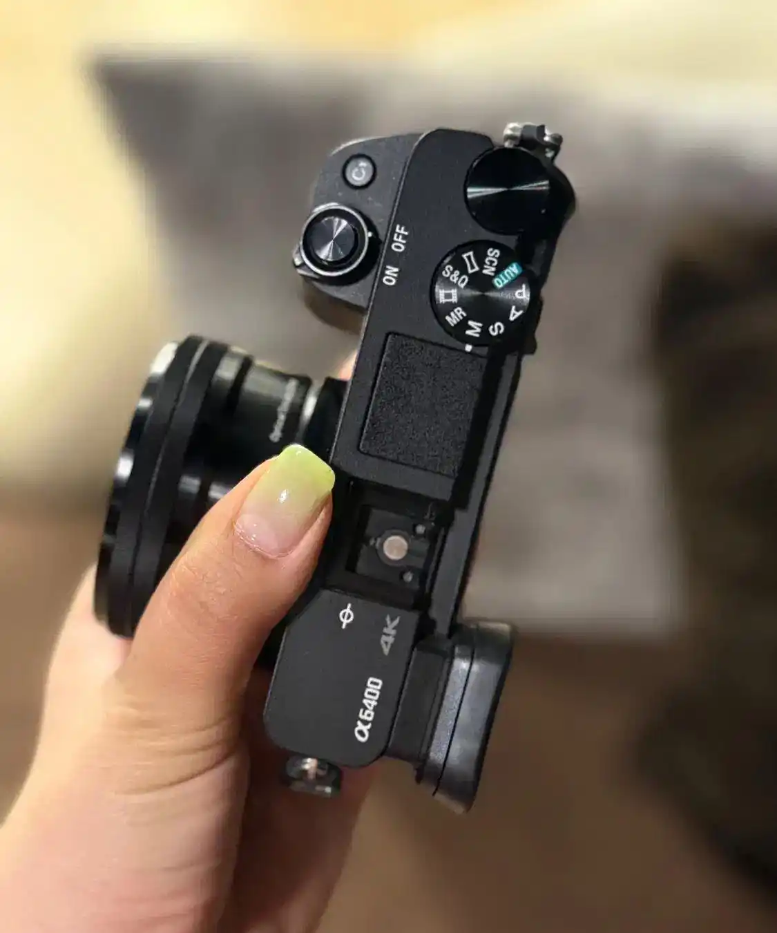 دوربین عکاسی سونی آلفا 6400 با لنز 50-16 دست دو