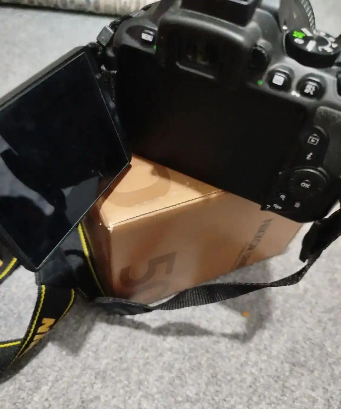 دوربین عکاسی نیکون 5600 d ولتر 50 فیکس دست دو