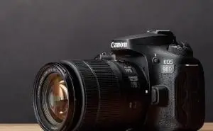 دوربین canon 77D دست دوم